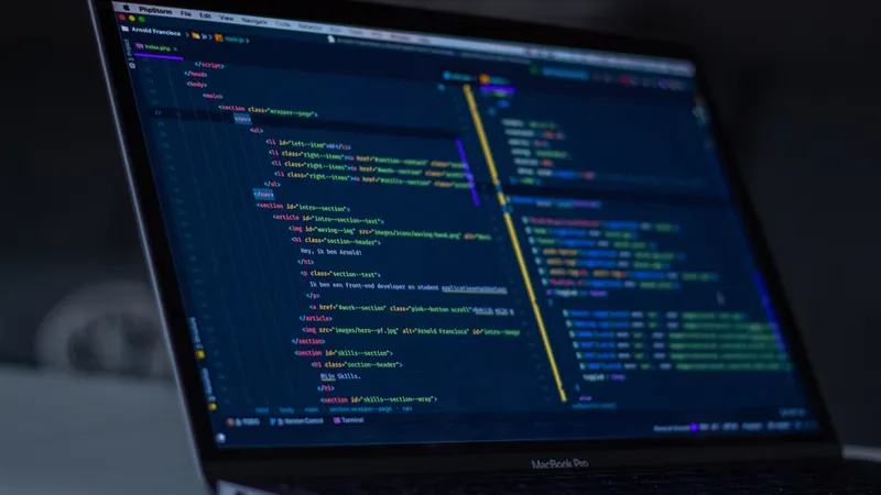 WordPress mi Özel Yazılım mı? İşletmeniz İçin Hangisi Daha Mantıklı?
